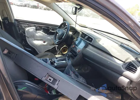 2016 Honda Civic Touring z USA, uszkodzony, nr VIN 19XFC1F97GE205460